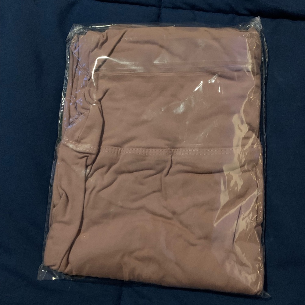 Super soft mauve leggings